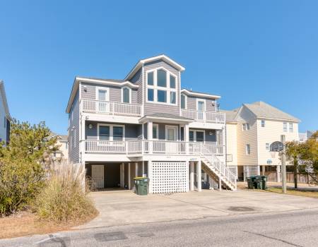 Triple 7 oceanside home in Corolla