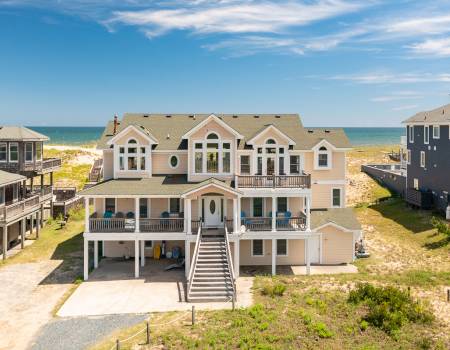 Sun King II oceanfront home in Carova