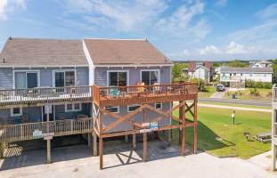 The Grey Goose oceanside home in South Nags Head