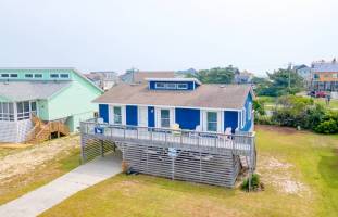 The Salty Dog oceanside home in South Nags Head