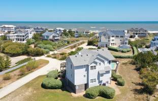 A Perfect Escape oceanside home in Corolla